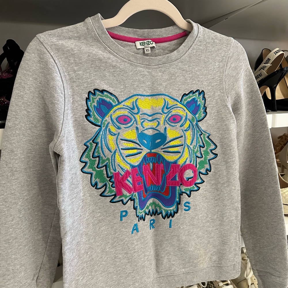 Kenzo Gray Sweater with Vibrant Tiger Design